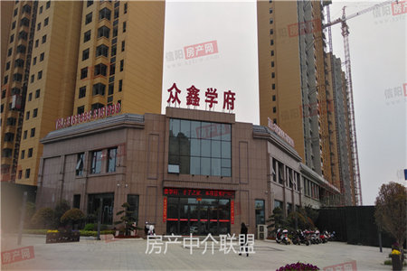 薛城凤凰山小区2室2厅2卫162万143m2出售