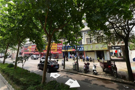 高级中学附近圣都山水电梯9楼送储藏室